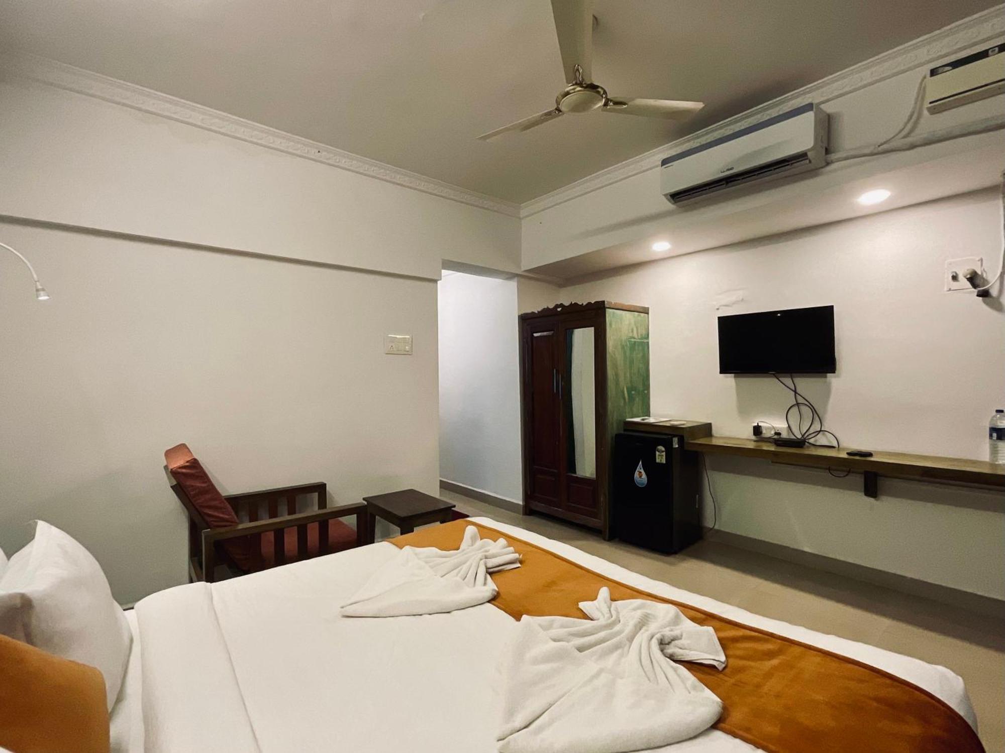 Nagas Hotel Satyavati Morjim Eksteriør bilde